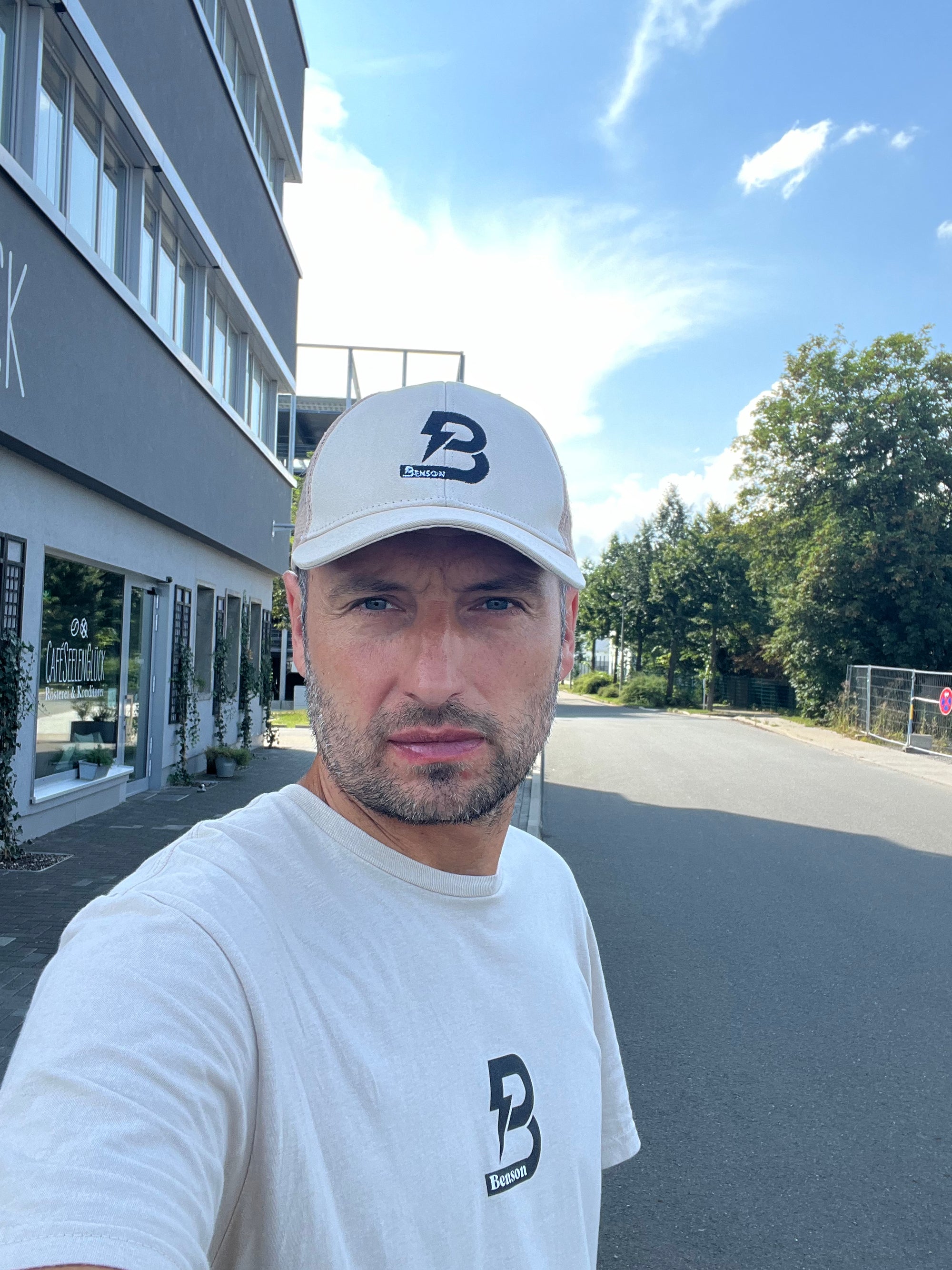 Lukas Buda von Benson Athletics – Gründer des Schweizer Sportartikelunternehmens