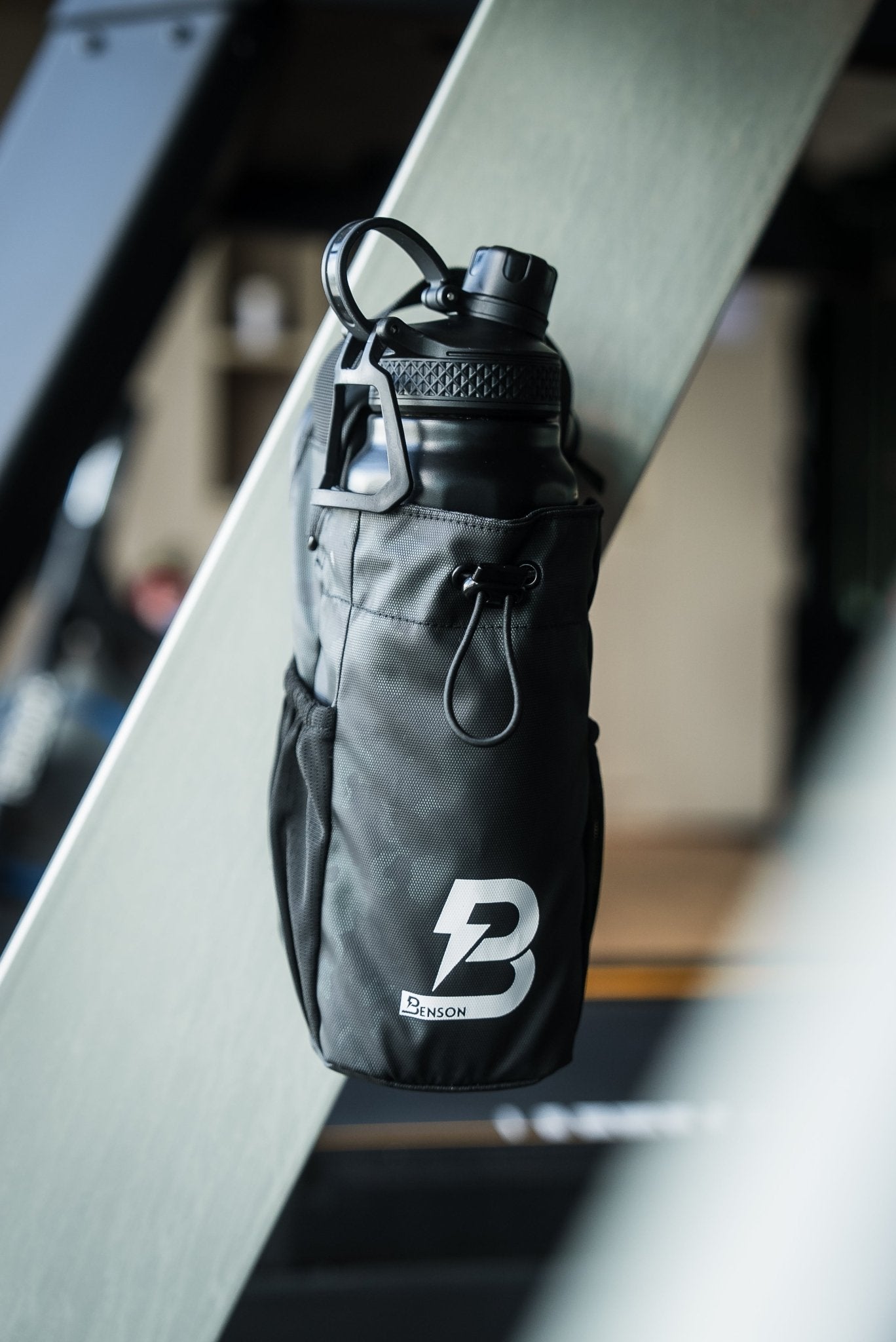 Benson Magnetische Fitnesstasche Zürich mit Magnet & Flaschenhalter - Benson Athletics